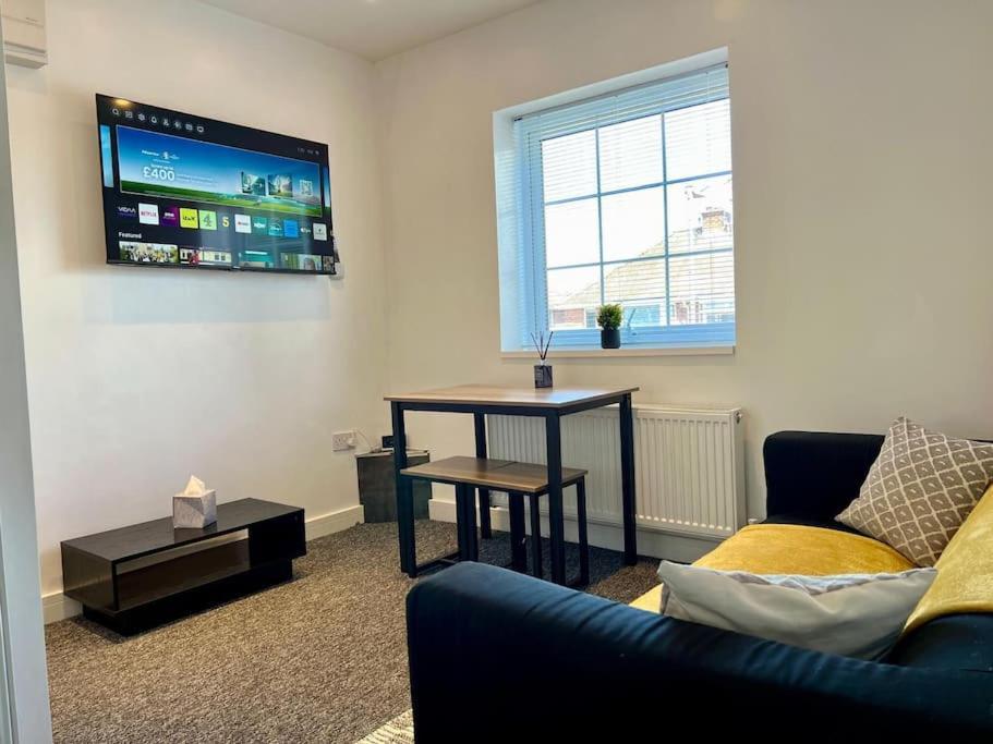 Fantastic Apartment At Graham Court Worcester Exteriér fotografie